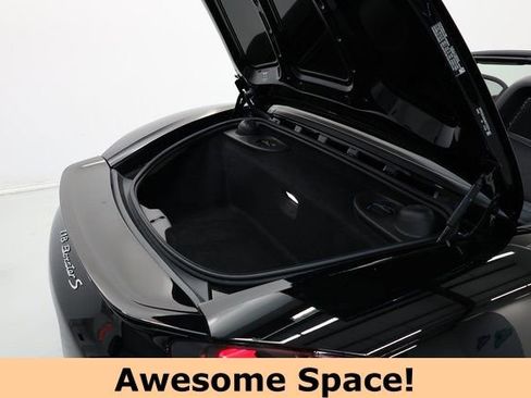 Used 2024 Porsche 718 Boxster S RWD image 41