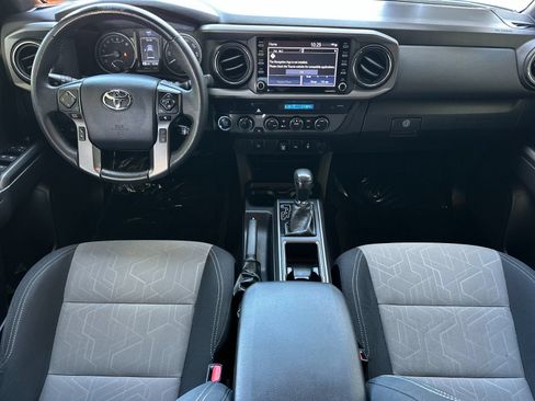 Used 2023 Toyota Tacoma TRD Sport AWD/4WD image 12