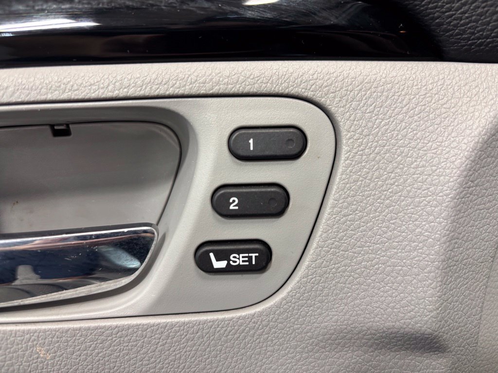 Used 2016 Honda Pilot Elite image 28