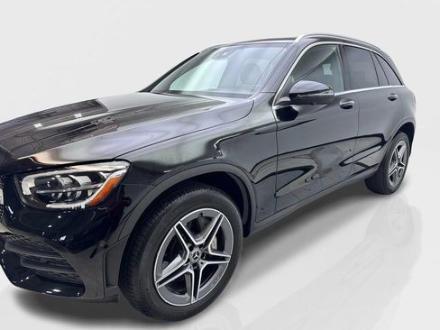 Used 2022 Mercedes-Benz GLC 300 w/ AMG Line image 11