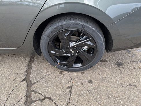 New 2026 Hyundai Elantra Sport image 11