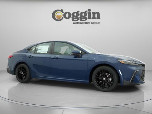 New 2026 Toyota Camry SE FWD image 24