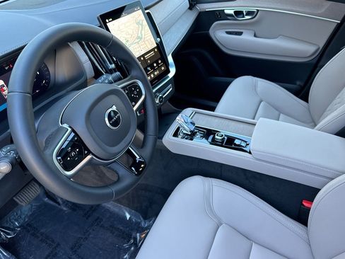 New 2026 Volvo XC90 B5 Plus w/ Protection Package AWD/4WD image 13