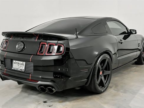 Used 2013 Ford Mustang Shelby GT500 RWD image 10