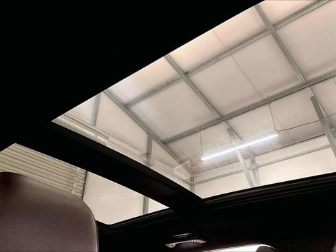 Used 2020 Ford Edge Titanium w/ Equipment Group 301A image 21