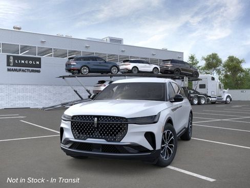 New 2026 Lincoln Nautilus Premier AWD/4WD image 2