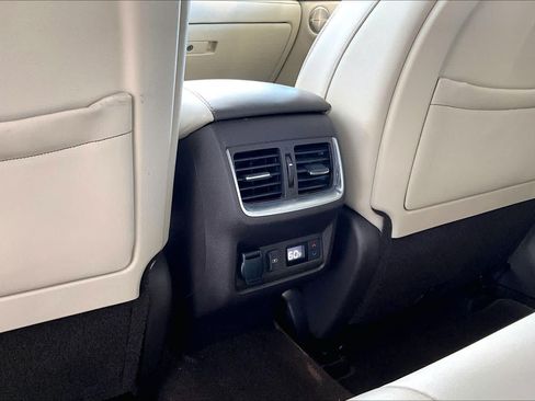Used 2019 INFINITI QX50 Essential w/ Sensory Package FWD image 31