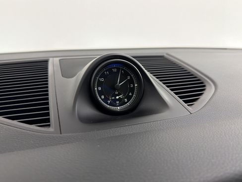 Certified 2024 Porsche Macan S AWD/4WD image 37