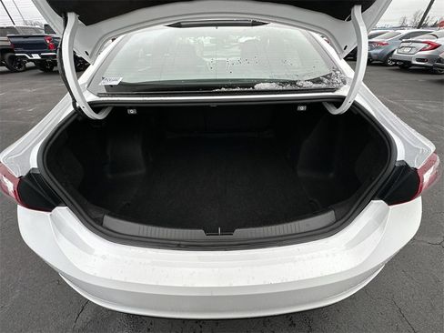 Used 2023 Chevrolet Malibu LT image 22
