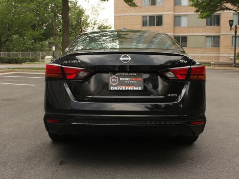 Used 2024 Nissan Altima 2.5 SV AWD/4WD image 8