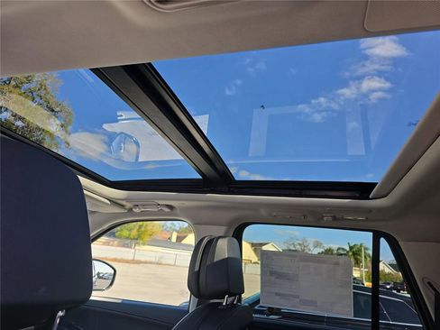 New 2026 Lincoln Navigator L Reserve AWD/4WD image 28