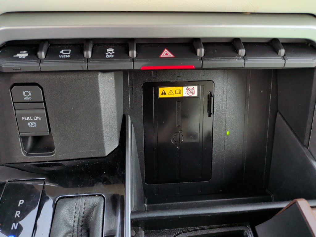 Used 2023 Toyota Sequoia Capstone AWD/4WD image 22