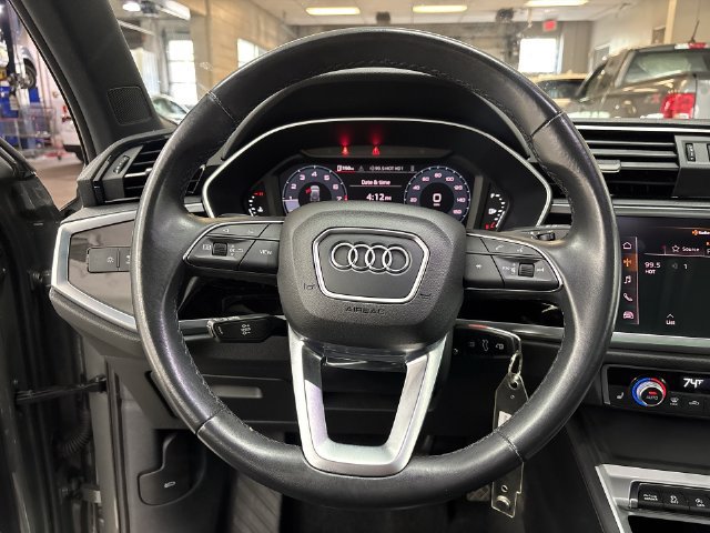 Used 2023 Audi Q3 2.0T Premium AWD/4WD image 6