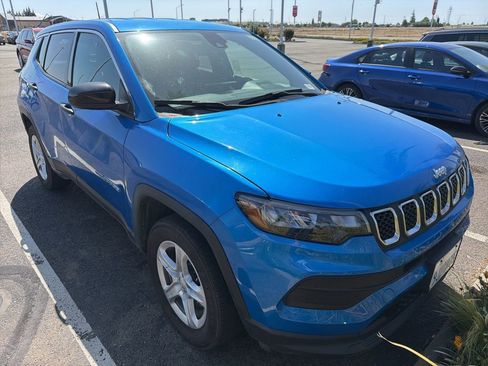Used 2023 Jeep Compass Sport AWD/4WD image 1