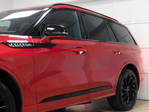 Used 2025 Lincoln Aviator Reserve w/ Equipment Group 201A image 25