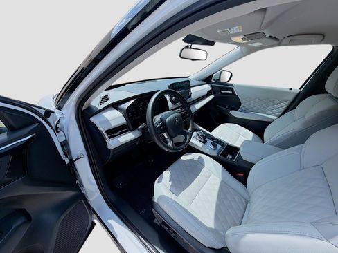 Used 2024 Mitsubishi Outlander SEL FWD image 7