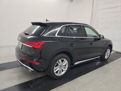 Used 2023 Audi Q5 2.0T Premium w/ Convenience Package AWD/4WD image 4