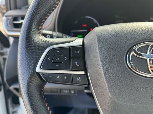 Used 2021 Toyota Sienna XSE image 12