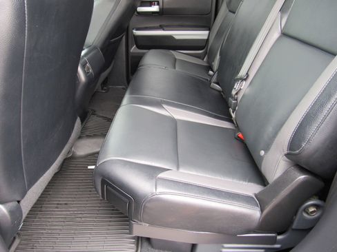 Used 2019 Toyota Tundra Limited w/ Limited Premium Package image 23