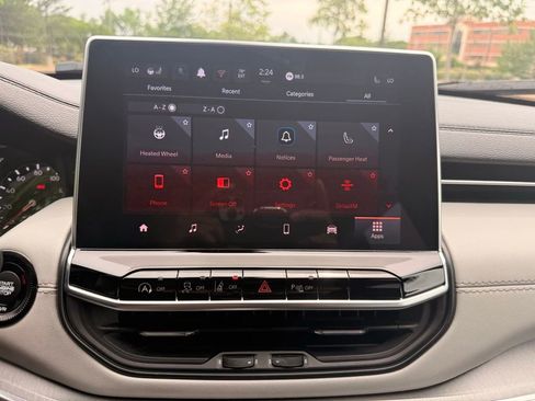 Used 2024 Jeep Compass Limited AWD/4WD image 19