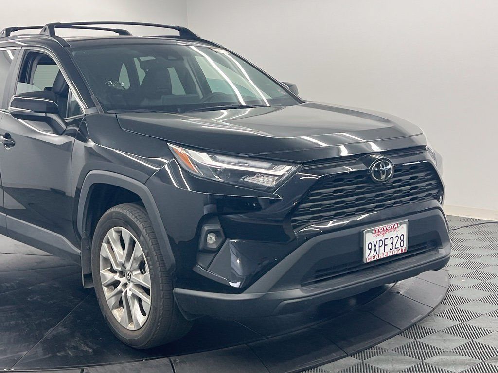 Certified 2025 Toyota RAV4 XLE Premium FWD image 5