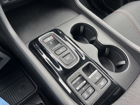 Certified 2025 Honda Pilot Sport image 14