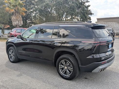 Certified 2024 Chevrolet Traverse LT image 5