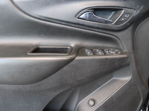 Used 2019 Chevrolet Equinox LT FWD image 14