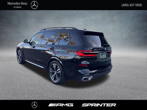 Used 2023 BMW X7 xDrive40i w/ M Sport Package image 3