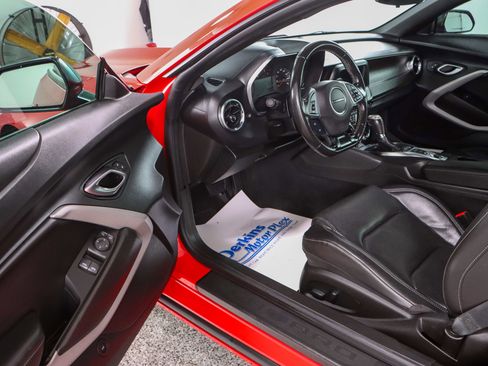 Used 2021 Chevrolet Camaro LT image 3