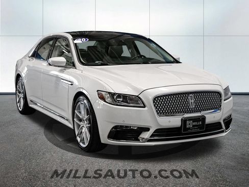 Used 2020 Lincoln Continental AWD w/ Premium Package image 12