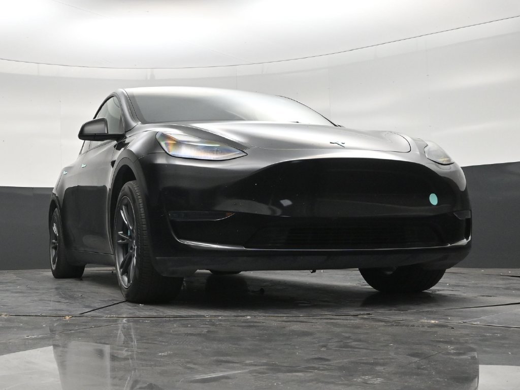 Used 2024 Tesla Model Y Long Range RWD image 25