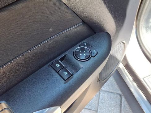 Used 2017 Ford Mustang Coupe RWD image 19