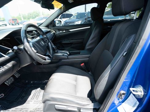 Used 2020 Honda Civic Sport image 9
