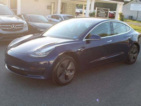 Used 2018 Tesla Model 3 Long Range image 3