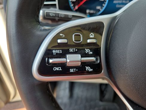 Used 2022 Mercedes-Benz GLS 450 4MATIC image 31