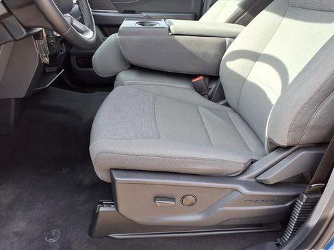Used 2025 Ford F150 XLT w/ Equipment Group 301A Standard image 21
