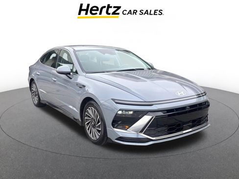Used 2025 Hyundai Sonata SEL FWD image 1