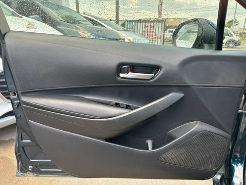 Used 2019 Toyota Corolla SE FWD image 11