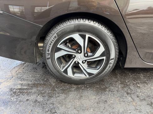 Used 2017 Honda Accord LX image 10