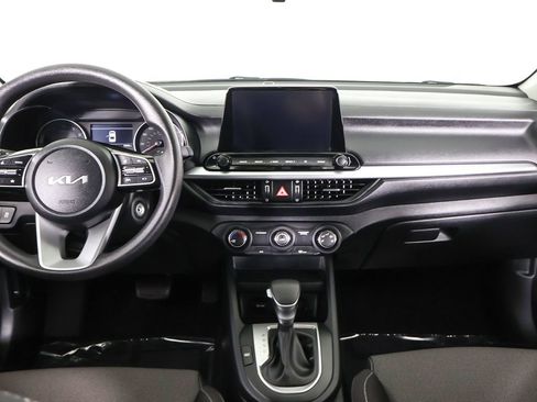 Used 2024 Kia Forte LXS FWD image 32
