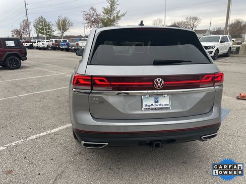 Used 2024 Volkswagen Atlas SE image 26