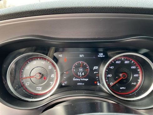 Used 2023 Dodge Charger SXT image 9