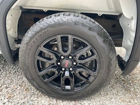 Used 2023 GMC Sierra 1500 Elevation AWD/4WD image 17
