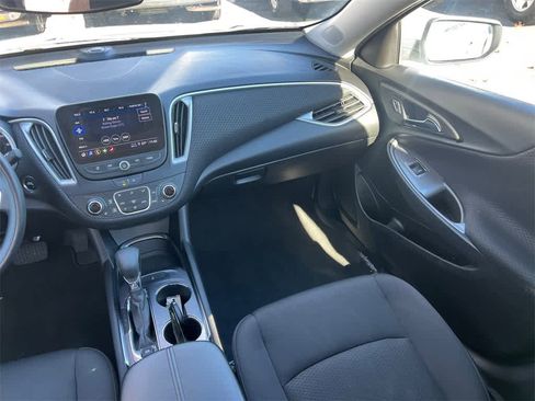 Used 2023 Chevrolet Malibu LT image 23