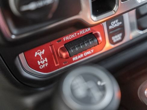 Used 2024 Jeep Wrangler Unlimited Rubicon 392 AWD/4WD image 39
