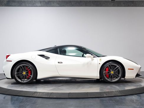 Used 2016 Ferrari 488 GTB RWD image 22