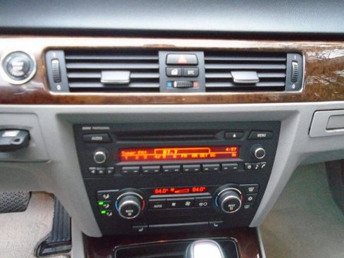 Used 2009 BMW 328i Coupe image 13