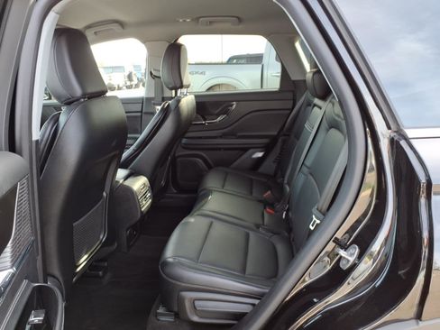 Used 2022 Lincoln Corsair AWD w/ Equipment Group 101A image 12