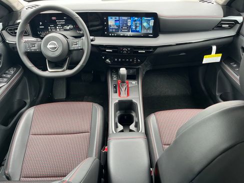 New 2026 Nissan Kicks SR w/ Illumination Package AWD/4WD image 17